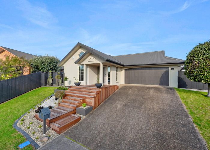 Free property data for 7 Bayswater Court Huntington Hamilton homes