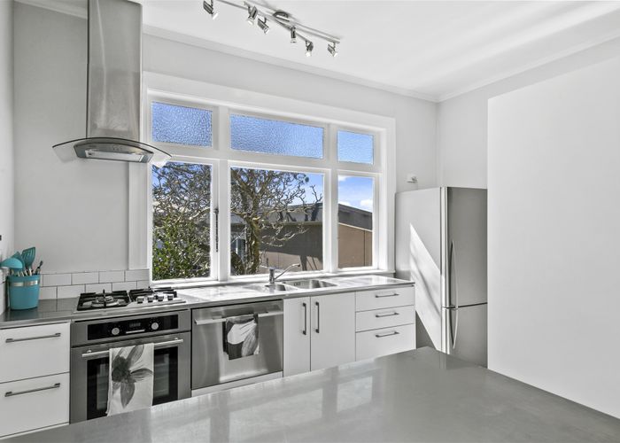  at 20 Barton Terrace, Thorndon, Wellington