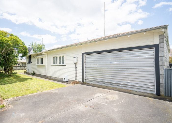  at 184 Ferguson Street, West End, Palmerston North, Manawatu / Whanganui