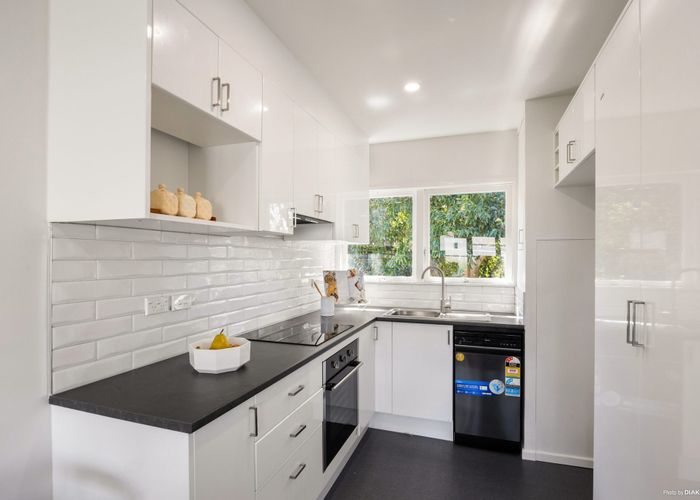  at 20/11 Tawera Road, Greenlane, Auckland City, Auckland