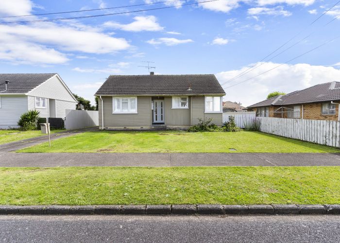 at 22 Tuakiri Street, Point England, Auckland