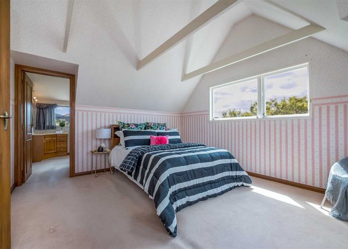  at 823a High Street, Boulcott, Lower Hutt, Wellington