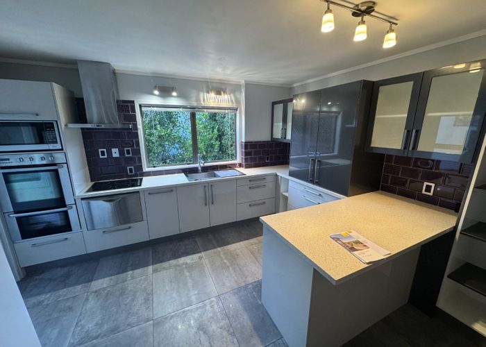  at 3/22 Mariposa Crescent, Birkenhead, Auckland