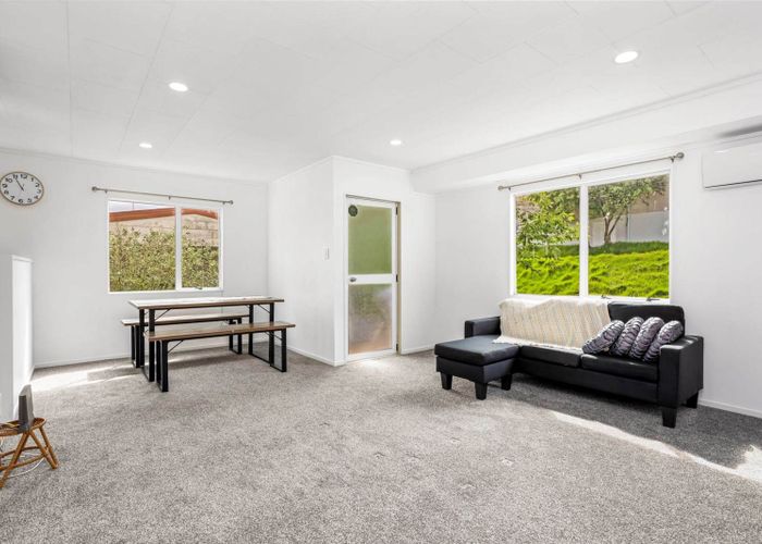  at 23 Meadowvale Rise, Titirangi, Waitakere City, Auckland