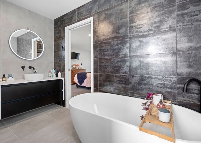  at 11 Johnsons Road, Parkvale