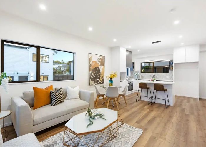  at 5/81 Vodanovich Road, Te Atatu South, Waitakere City, Auckland
