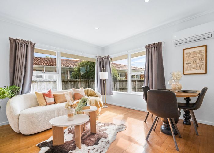  at 4/30 Jutland Road, Hauraki, North Shore City, Auckland