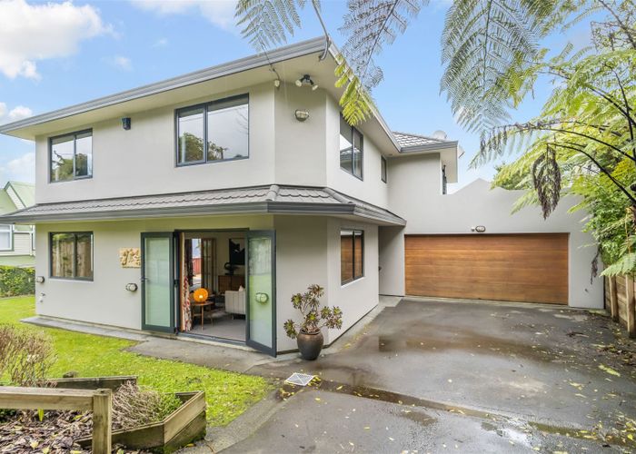  at 21 Poto Road, Normandale, Lower Hutt