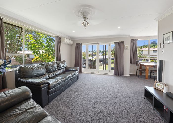  at 11 Dale Crescent, East Gore, Gore
