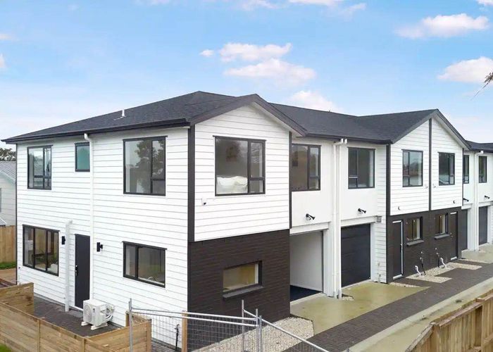  at 4b Templeton Place, Clendon Park, Manukau City, Auckland