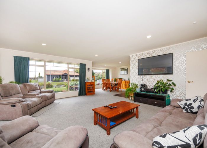  at 27 Leander Place, Milson, Palmerston North