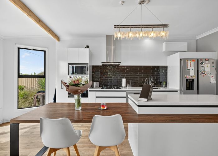  at 332 Marine Parade, New Brighton, Christchurch City, Canterbury