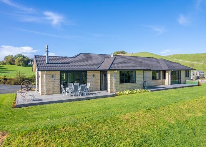  at 32 Duval Way, Whatawhata