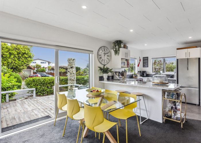  at 8 Norna Grove, Levin