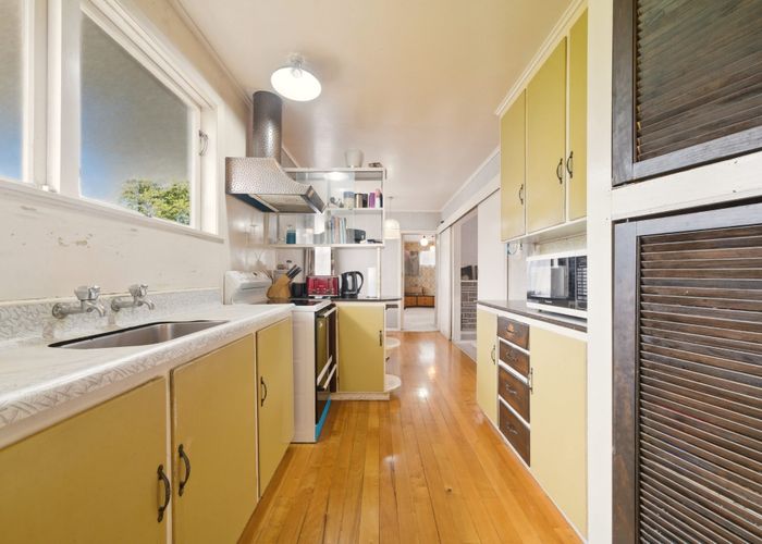  at 13 Ball place, Mount Roskill, Auckland City, Auckland