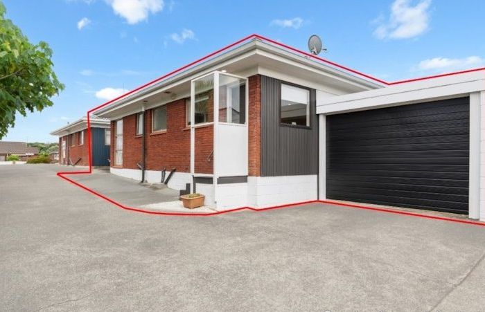  at 2/56 Elliot Street, Howick, Auckland