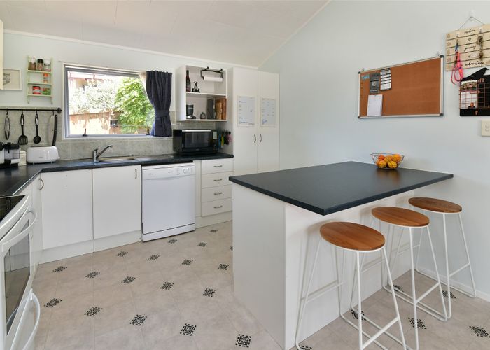  at 1 Kassa Rise, Helensville, Helensville