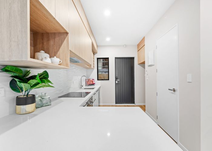  at 20 Don Oliver Lane, Glen Eden, Waitakere City, Auckland