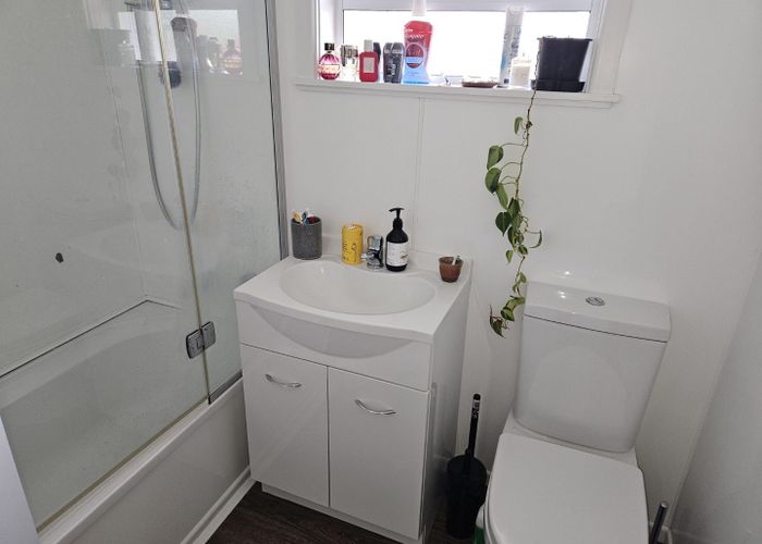  at 20 Evandale Street, Glen Innes, Auckland