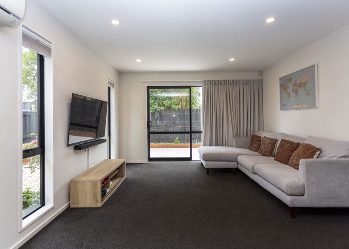  at 1/8 Defoe Place , Waltham, Christchurch City, Canterbury