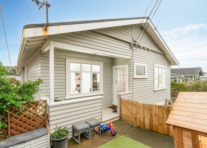  at 11A Retter Street, Paparangi, Wellington, Wellington