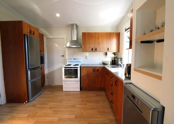  at 27 Brighton Road, Green Island, Dunedin