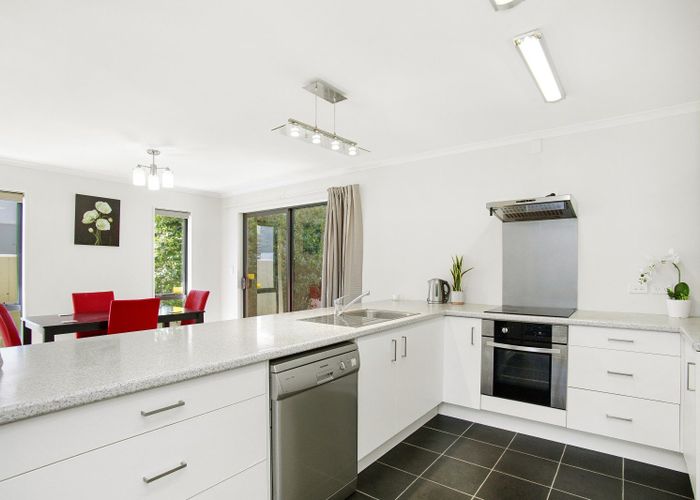  at 3a Savage Cres, Upper Hutt, Upper Hutt, Wellington