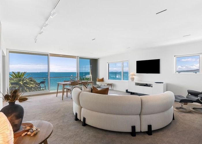  at 13/64 Milford Road, Milford, North Shore City, Auckland