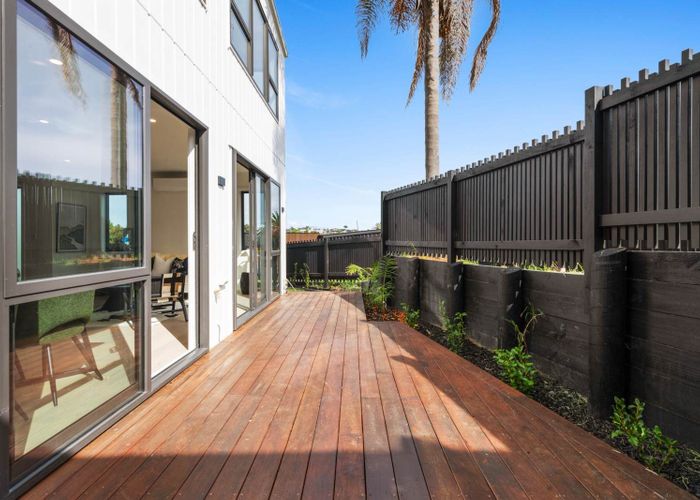  at 25 Argo Drive, Half Moon Bay, Manukau City, Auckland