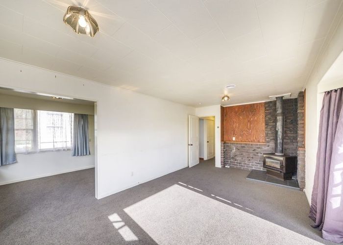  at 91 Bridge Street, Bulls