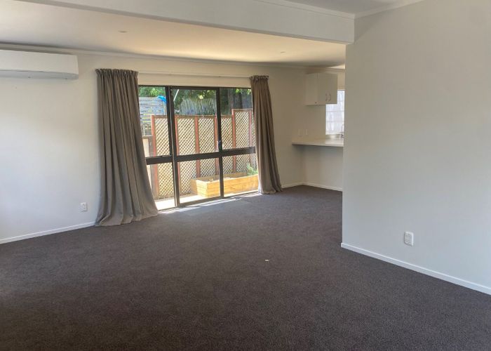  at 21 a Gibbs Crescent, Papakura, Papakura, Auckland