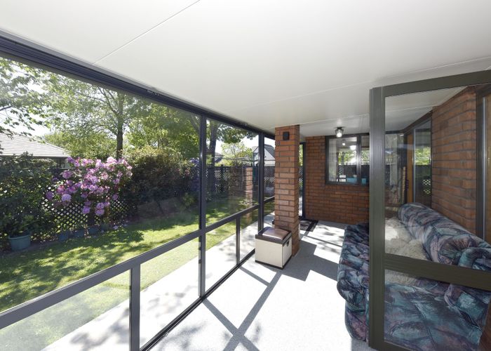  at 4 Harlech Mews, Avonhead, Christchurch City, Canterbury