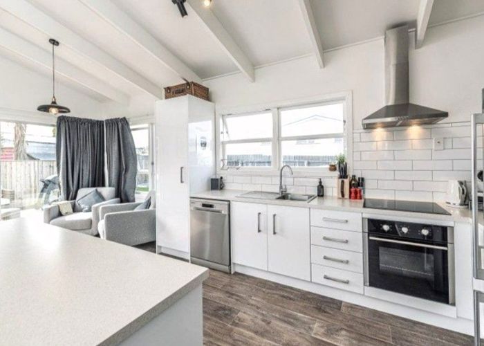  at 8a Kings Ave, Gonville, Whanganui, Manawatu / Whanganui