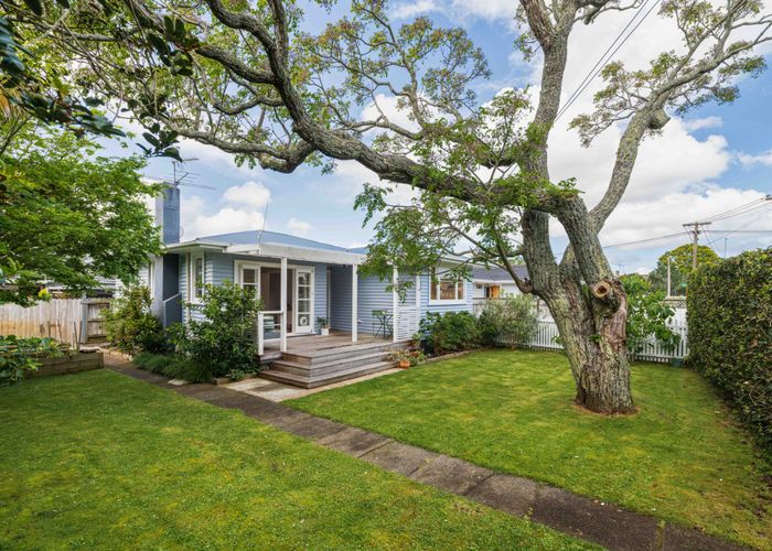 at 26 Kawiti Avenue, Point England, Auckland