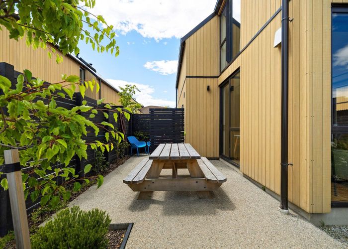  at 6 Casterway Crescent, Jacks Point, Queenstown-Lakes, Otago