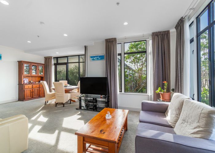  at 2F/38 James Cook Crescent, Remuera, Auckland City, Auckland