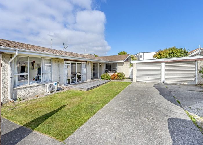  at 1/191 Waimairi Road, Ilam, Christchurch