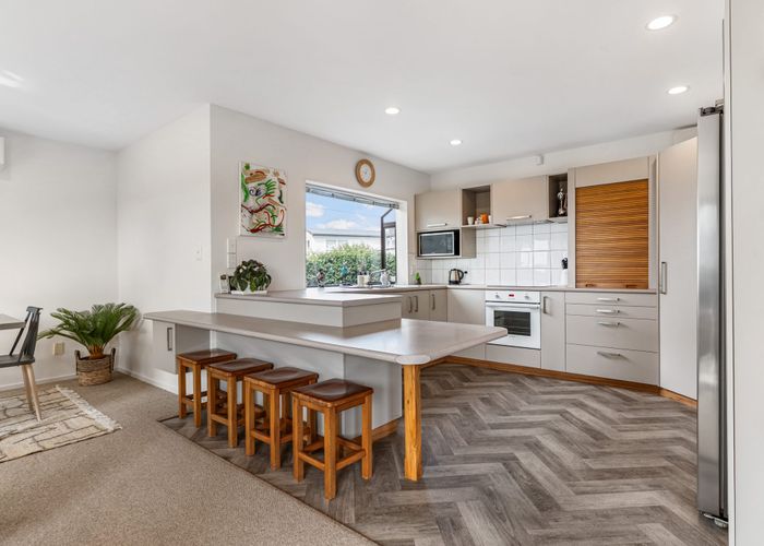  at 2/63 Fancourt Street, Meadowbank, Auckland City, Auckland