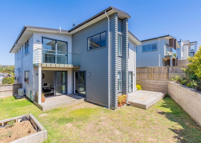  at 8 Carex Way, Long Bay, Auckland