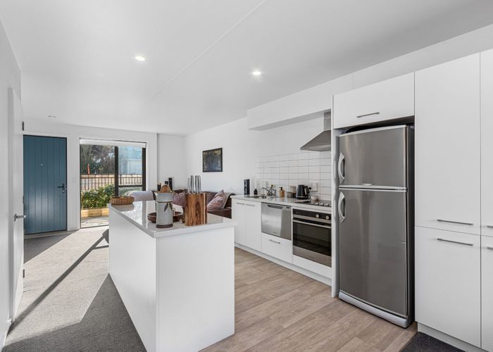  at 2/14 Buffon Street, Waltham, Christchurch
