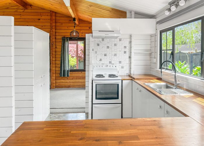  at 123 Botany Road, Botany Downs, Auckland