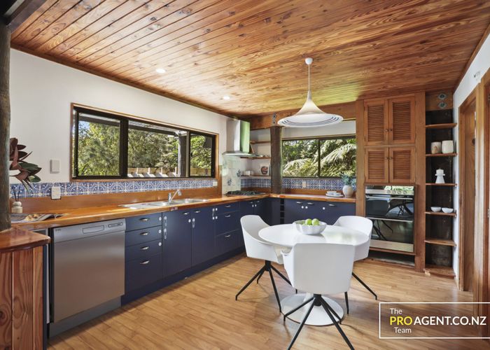  at 175 Laingholm Drive, Laingholm, Waitakere City, Auckland