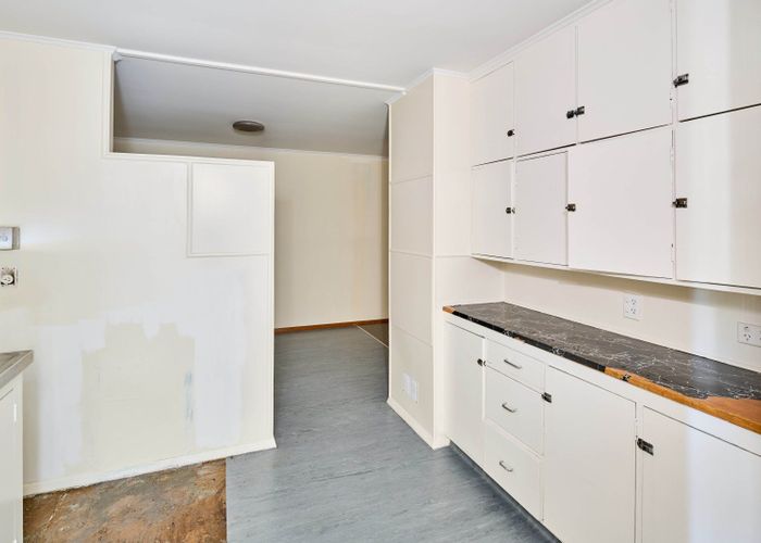  at 3 - 5 York Place, Cannons Creek, Porirua, Wellington