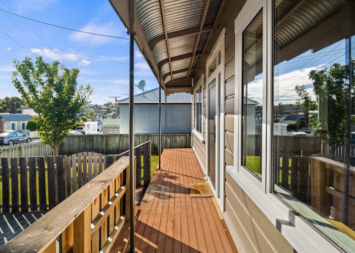  at 17 Beresford Street, Kaikorai, Dunedin, Otago