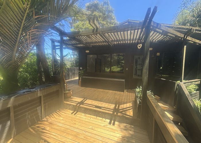  at 39 York Road, Titirangi, Waitakere City, Auckland