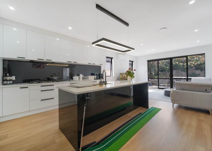  at 34 Whakatupu Road, Flat Bush, Manukau City, Auckland