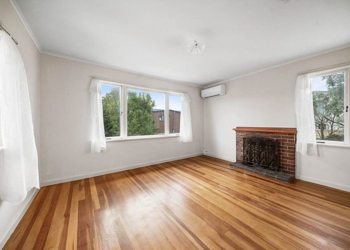  at 27 Reid Road, New Lynn, Waitakere City, Auckland