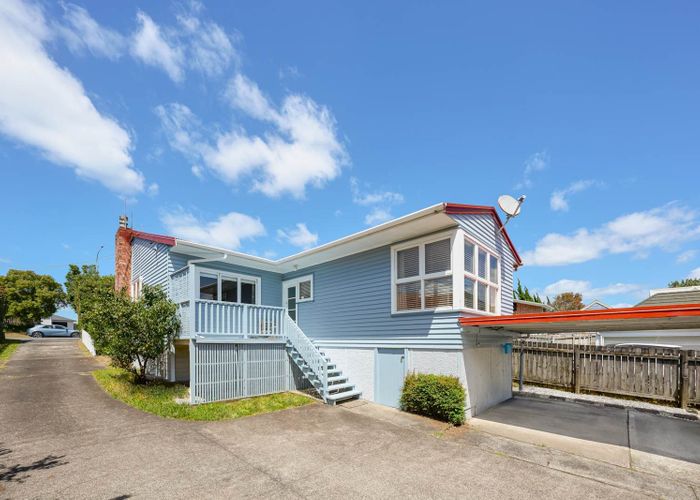  at 1/470 East Coast Road, Mairangi Bay, North Shore City, Auckland