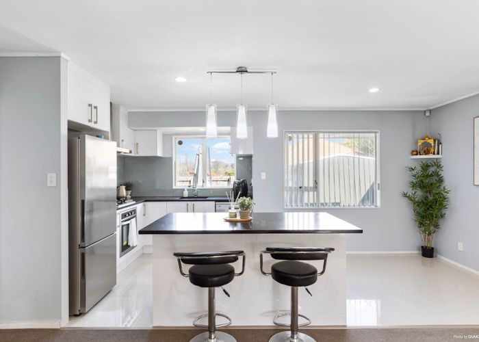  at 15 Legacy Drive, Henderson, Auckland