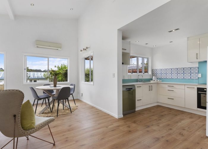  at 64 Beach Haven Road, Beach Haven, Auckland